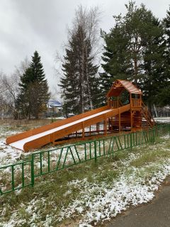 Деревянная заливная горка Метелица 8м 2м